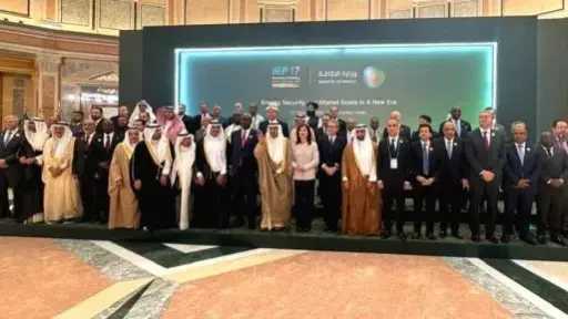 مصر والسعودية توقعان مذكرة تفاهم في مجالات البترول والغاز والبتروكيماويات