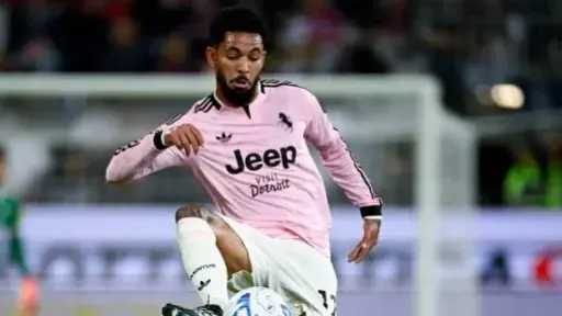 يوفنتوس يتعادل مع كالياري 1-1 ويشعل صدارة الدوري الإيطالي