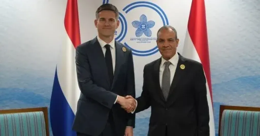 وزير الخارجية