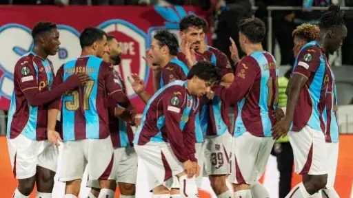 كوبس ضد طرابزون.. صلاح يقود فريقه للفوز 4 - 2 بدوري المؤتمر الأوروبي