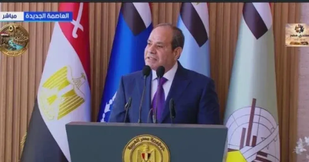 الرئيس السيسي لأسر الشهداء والمصابين: