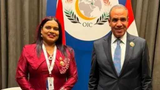 وزير الخارجية يلتقي نظيرته المالديفية على هامش اجتماعات منظمة التعاون الإسلامي