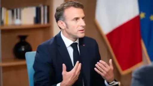 ماكرون: سنواجه من ينشرون الفوضى ويؤكد: لا مكان للعنف فى فرنسا