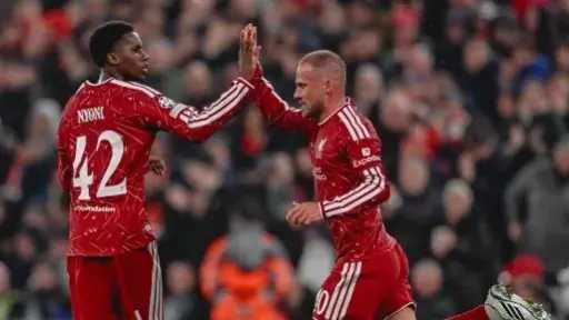 ليفربول يفوز علي فياريال 4-3 في دوري الأبطال