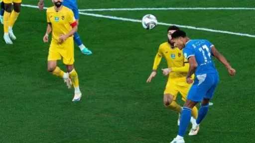 نابولي يفوز على بودو غليمت 2-4
