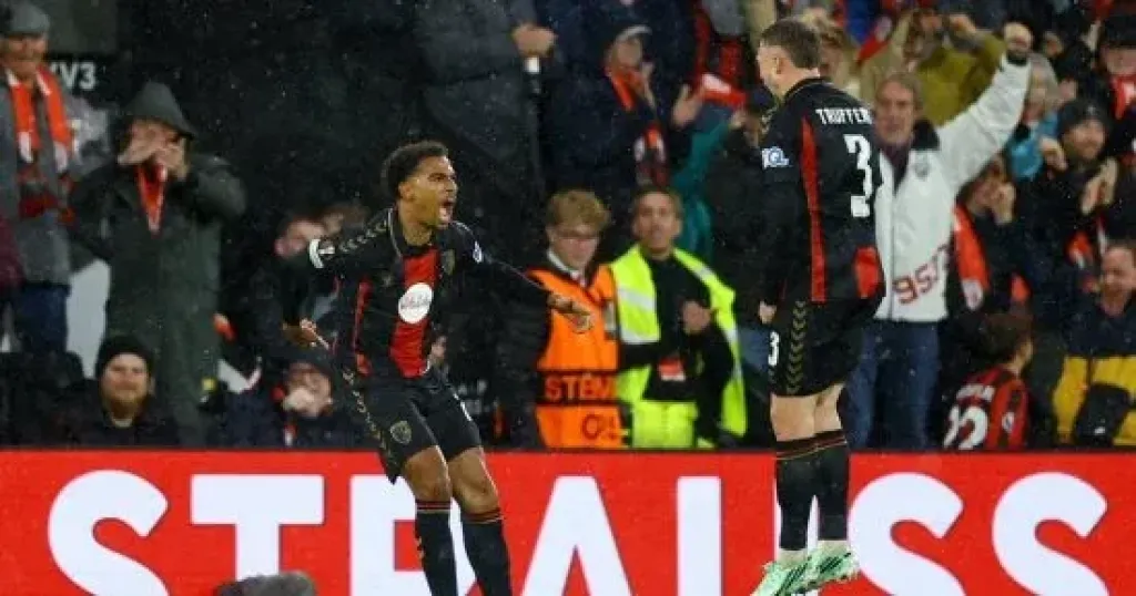 بورنموث يهزم ميلان بثلاثية ويحقق إنجازًا تاريخيًا في الدوري الأوروبي