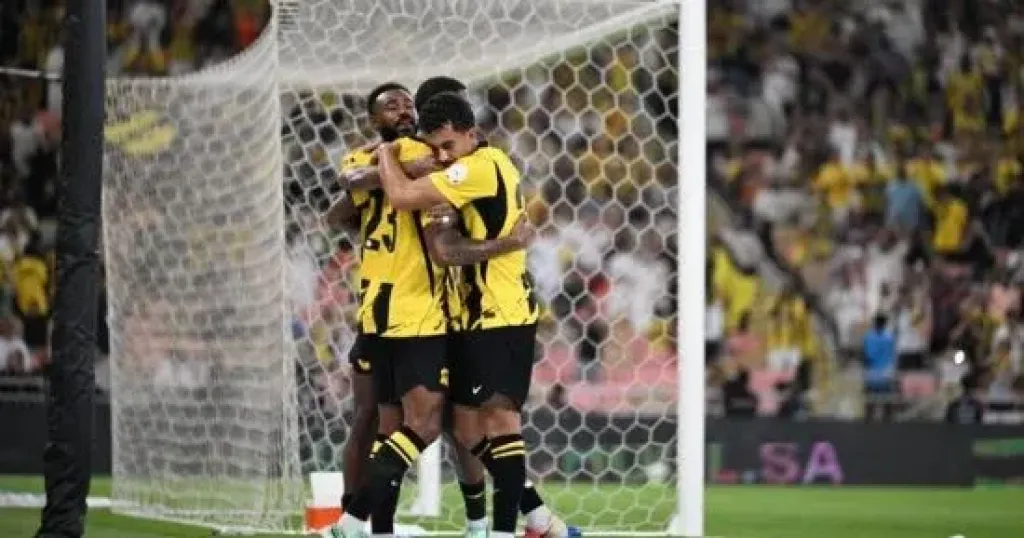 الاتحاد يتخطى الدرعية بثنائية ويشعل صراع المقدمة في الدوري السعودي