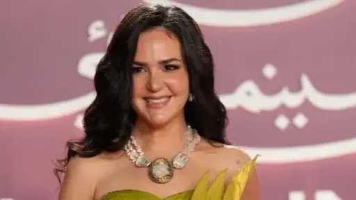 ركين سعد تحصد جائزة أفضل ممثلة في مهرجان الجونة عن دورها بفيلم بومة