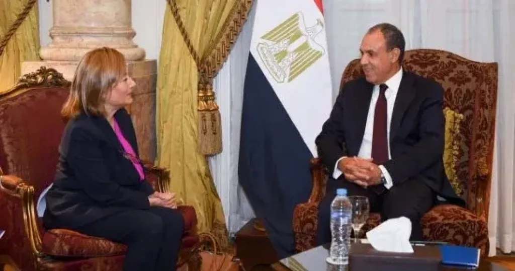 وزير الخارجية 