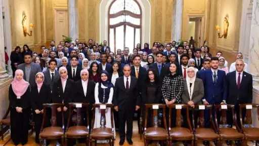 وزير الخارجية يستقبل أوائل الطلاب بالجامعات المصرية
