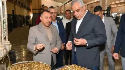 وزير الدولة للإنتاج الحربي يتابع سير الإنتاج في ”شبرا للصناعات الهندسية”
