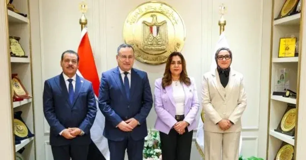 التنمية المحلية والتعليم العالى يشهدان توقيع بروتوكولي تعاون 