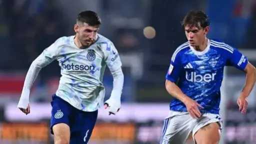 إنتر ميلان يعزز صدارة الدوري الإيطالي بثنائية أمام فينيزيا